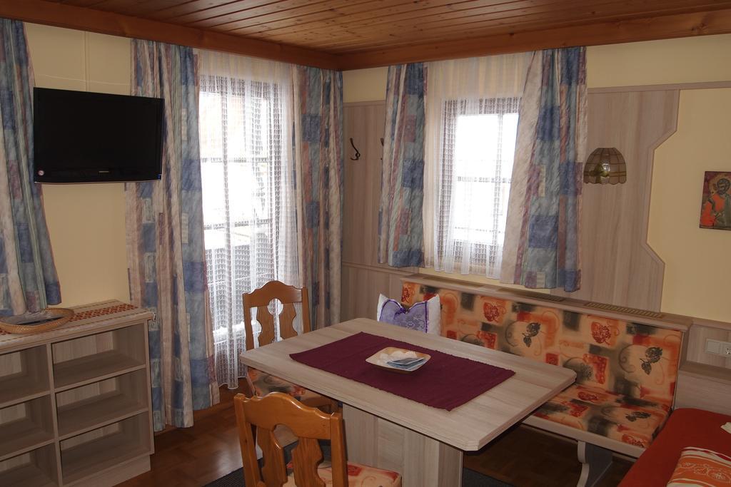 Haus Seiwald Apartment Niederau Room photo